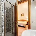 Gea Di Vulcano 3* Roma