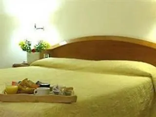 吉伊迪弗尔坎诺酒店 酒店